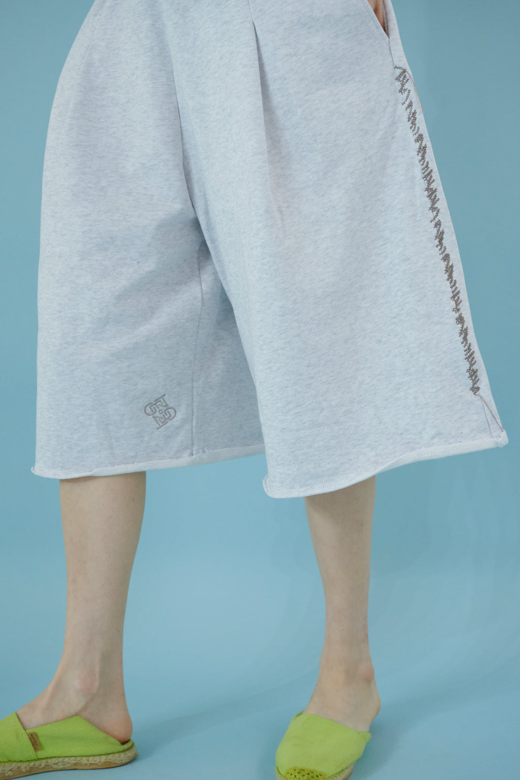 ENGI _Ripple Embroidery Shorts